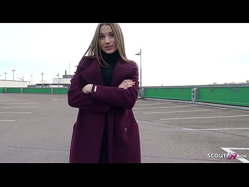 ❤️ پیشاهنگ آلمانی یک استیل لمس کننده رویایی است، پارکینگ و سکسی برای پول ویدیو پورنو در ما ❌️